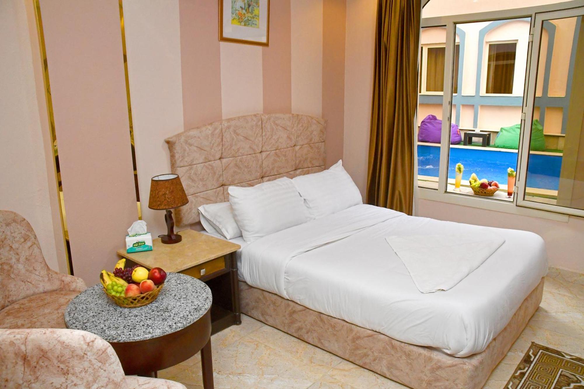 Nun Pyramids Hotel Kafrat al Jabal Exterior photo