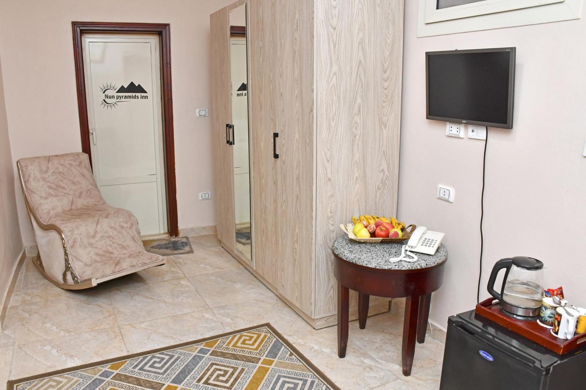 Nun Pyramids Hotel Kafrat al Jabal Room photo